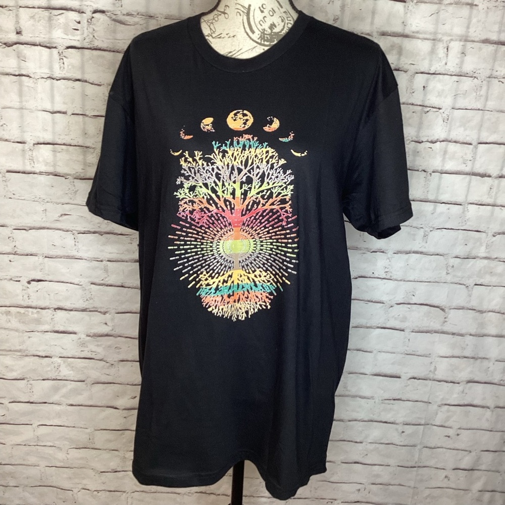Rainbow Tree Moon Tee T-Shirt XL NWOT